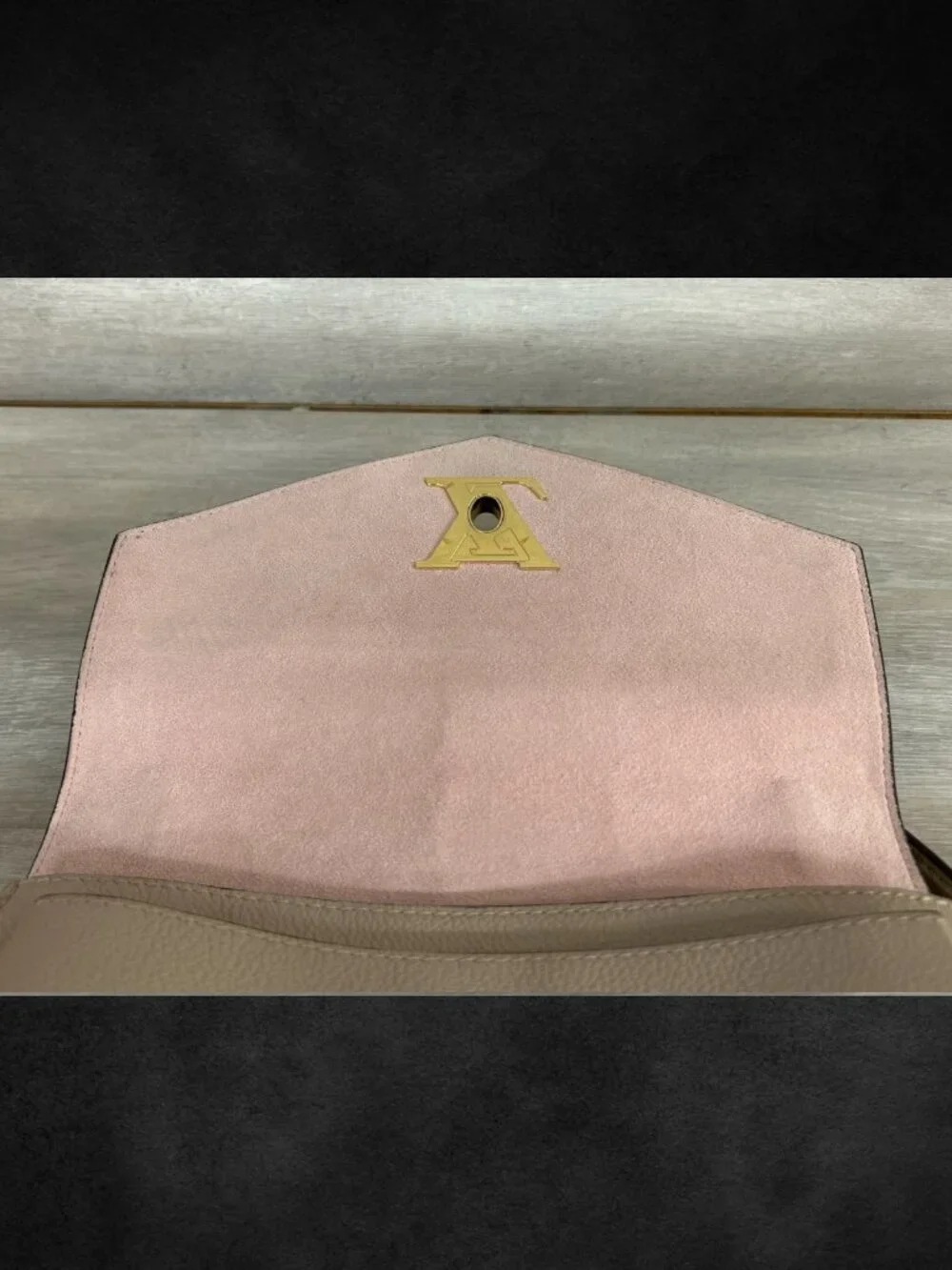Louis Vuitton New Wave Chain Bag MM M58549 (PO1021292)